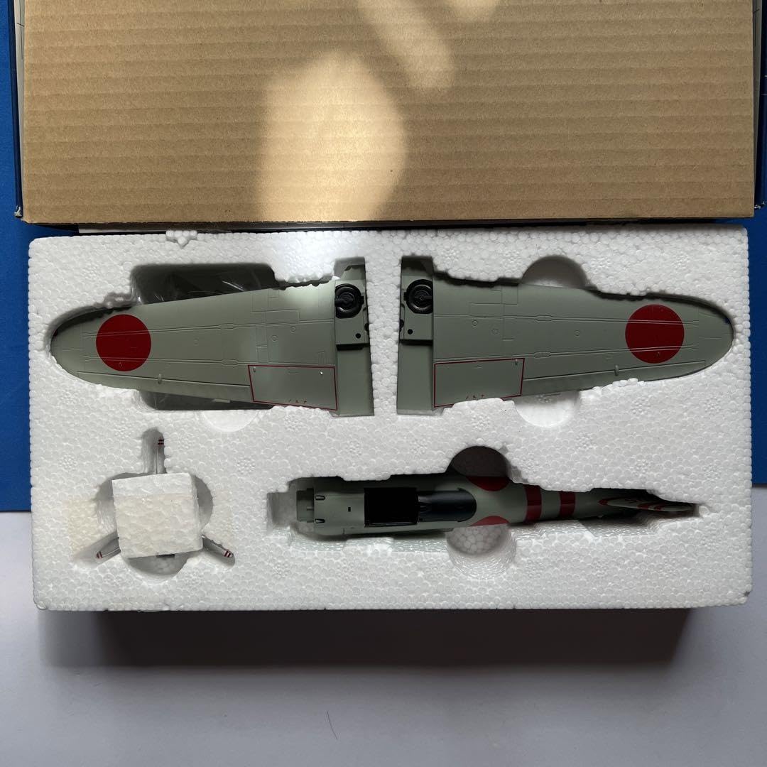 Amazon.co.jp: 1 48 零式艦上戦闘機21型 空母”加賀”飛行隊 特別塗装